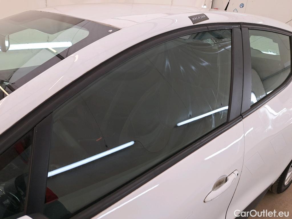  Renault  Clio  IV Air MediaNav 1.5 dCi 75CV BVM5 E6 #44