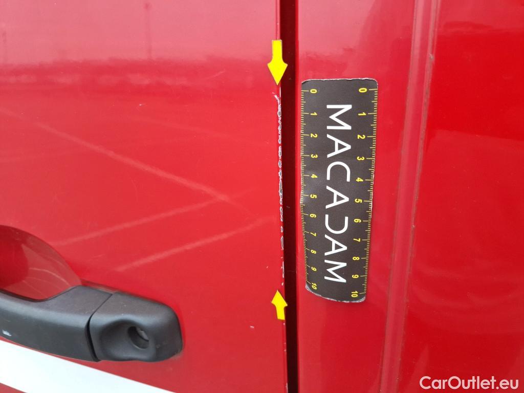  Renault  Master RENAULT  VU 4p Fourgon GC F3500 L3H2 dCi 125 #54