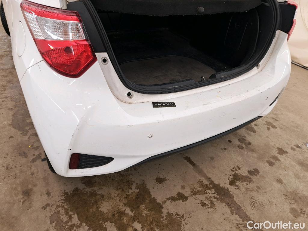  Toyota  Yaris TOYOTA  Hybride Affaires / 2017 / 5P / Berline 1.5 VVT-I HYBRID AUTO France Business Af #9