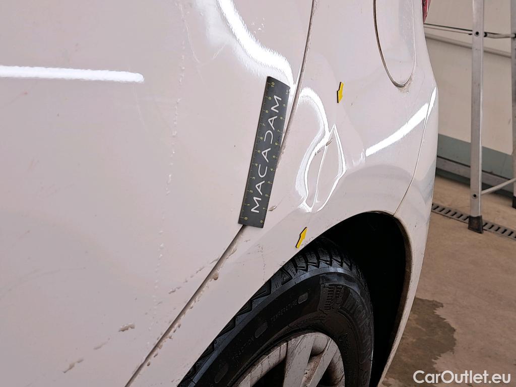  Toyota  Yaris TOYOTA  Hybride Affaires / 2017 / 5P / Berline 1.5 VVT-I HYBRID AUTO France Business Af #8