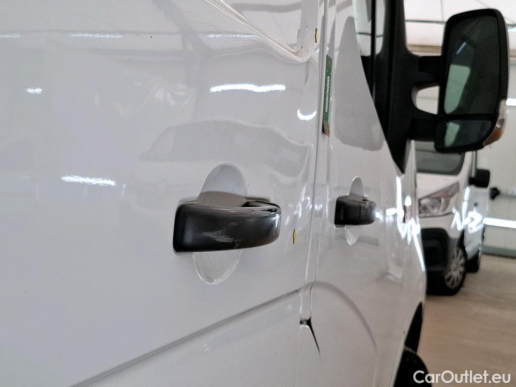  Renault  Master Renault V.I.  VU 4p Fourgon 2.3 125.35 FG L4H2 GC P-MJ #8