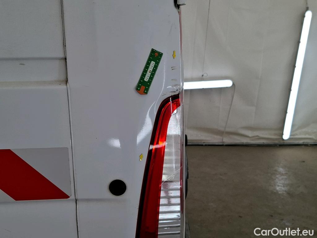  Renault  Master Renault V.I.  VU 4p Fourgon 2.3 125.35 FG L4H2 GC P-MJ #15