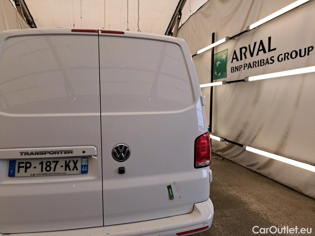 Volkswagen  Transporter VOLKSWAGEN  / 2019 / 4P / Fourgon tôlé 2.0 TDi 150 L1H1 Business Line Plus #10