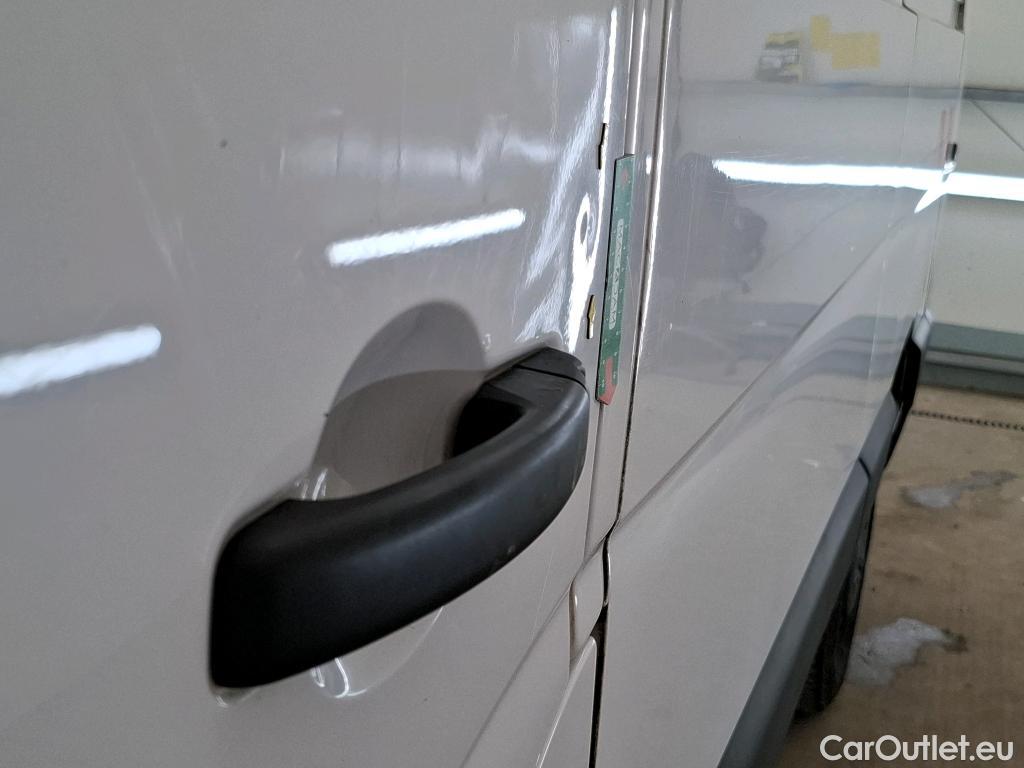  Renault  Master Renault V.I.  VU 4p Fourgon 2.3 125.35 FG L4H2 GC P-MJ #28