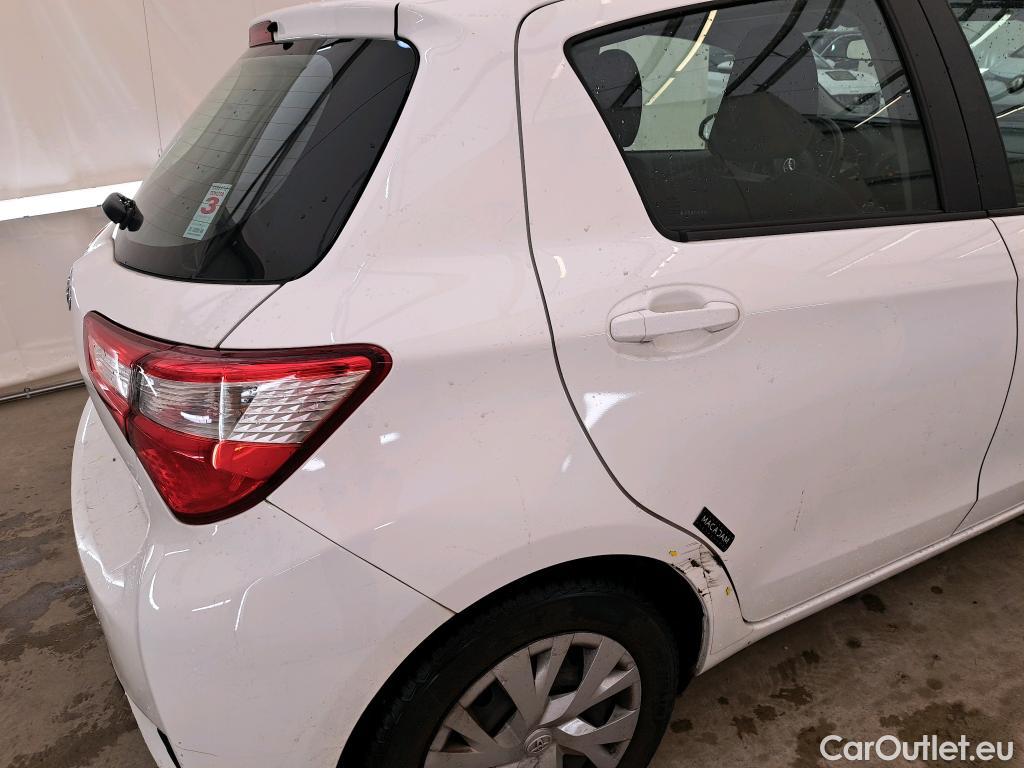  Toyota  Yaris TOYOTA  Hybride Affaires / 2017 / 5P / Berline 1.5 VVT-I HYBRID AUTO France Business Af #1