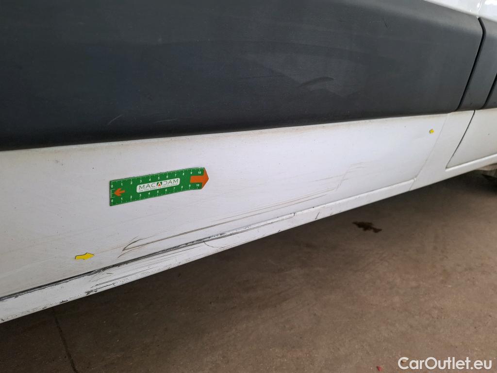  Renault  Master Renault V.I.  VU 4p Fourgon 2.3 125.35 FG L4H2 GC P-MJ #6