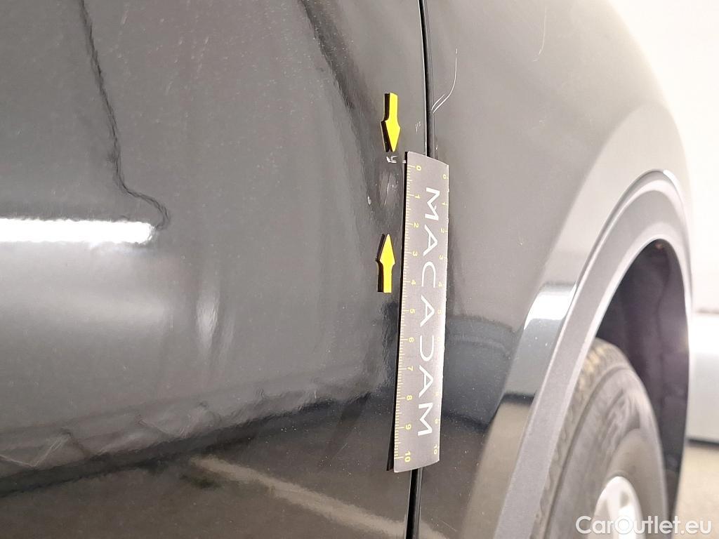  Ford  Kuga FORD  / 2019 / 5P / SUV 190 Hybrid I-AWD(FHEV) Powershi Titanium #18