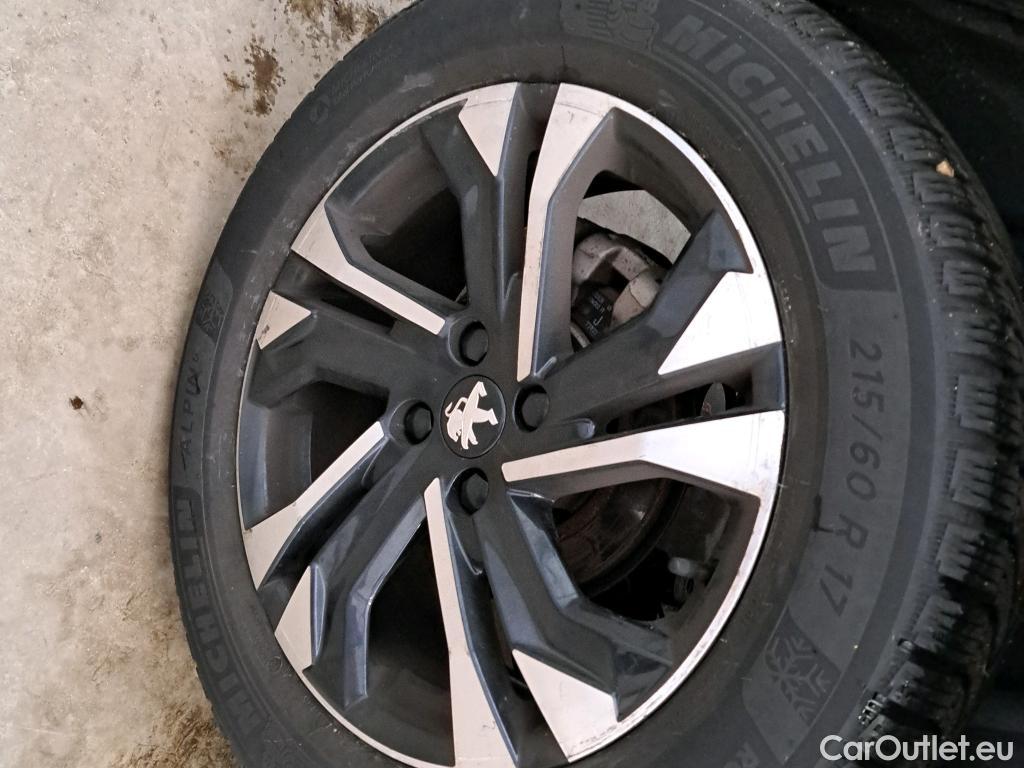  Peugeot  2008  Allure Business 1.2 PureTech 130CV BVA8 E6d #6