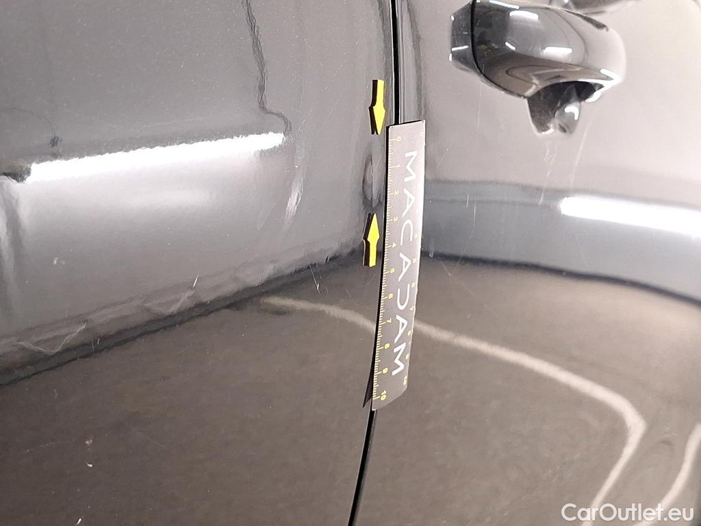  Ford  Kuga FORD  / 2019 / 5P / SUV 190 Hybrid I-AWD(FHEV) Powershi Titanium #14