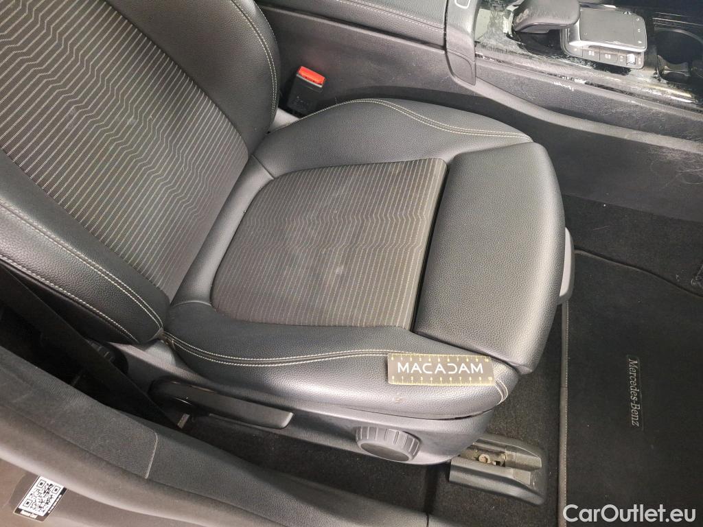  Mercedes  CLA-Klasse MERCEDES-BENZ CLA Shooting Brake / 2019 / 5P / Break CLA 180 d Business Line BA7 #2