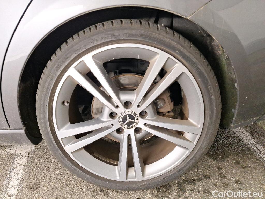  Mercedes  CLA-Klasse MERCEDES-BENZ CLA Shooting Brake / 2019 / 5P / Break CLA 180 d Business Line BA7 #40
