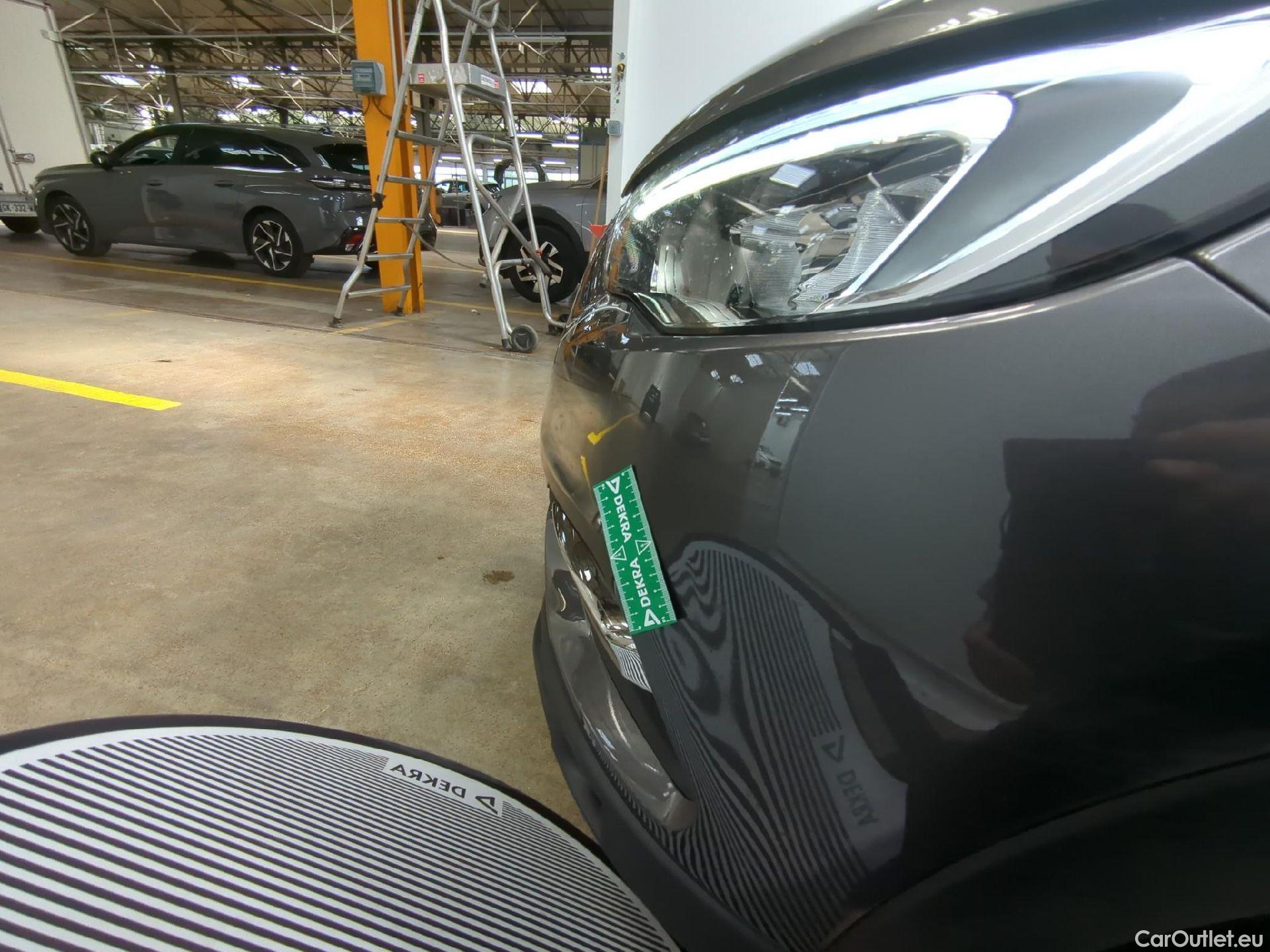  Opel   Grandland X Grandland X Business Edition 1.2 Turbo 130CV BVA8 E6d #26