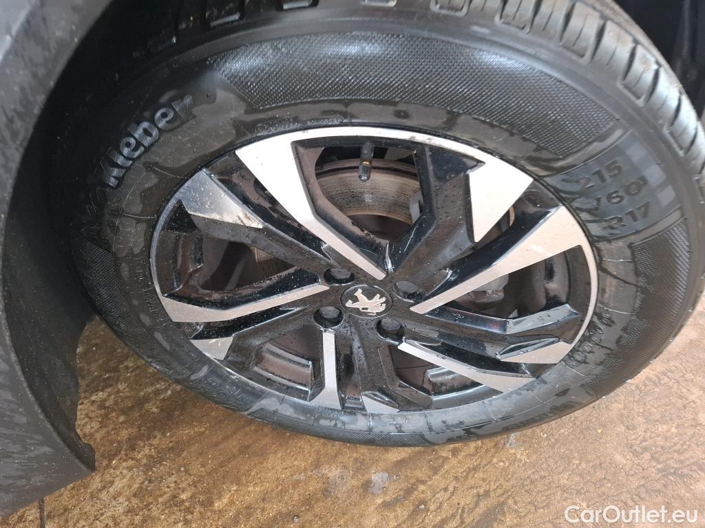  Peugeot  2008  Allure 1.2 PureTech 130CV BVA8 E6d #2