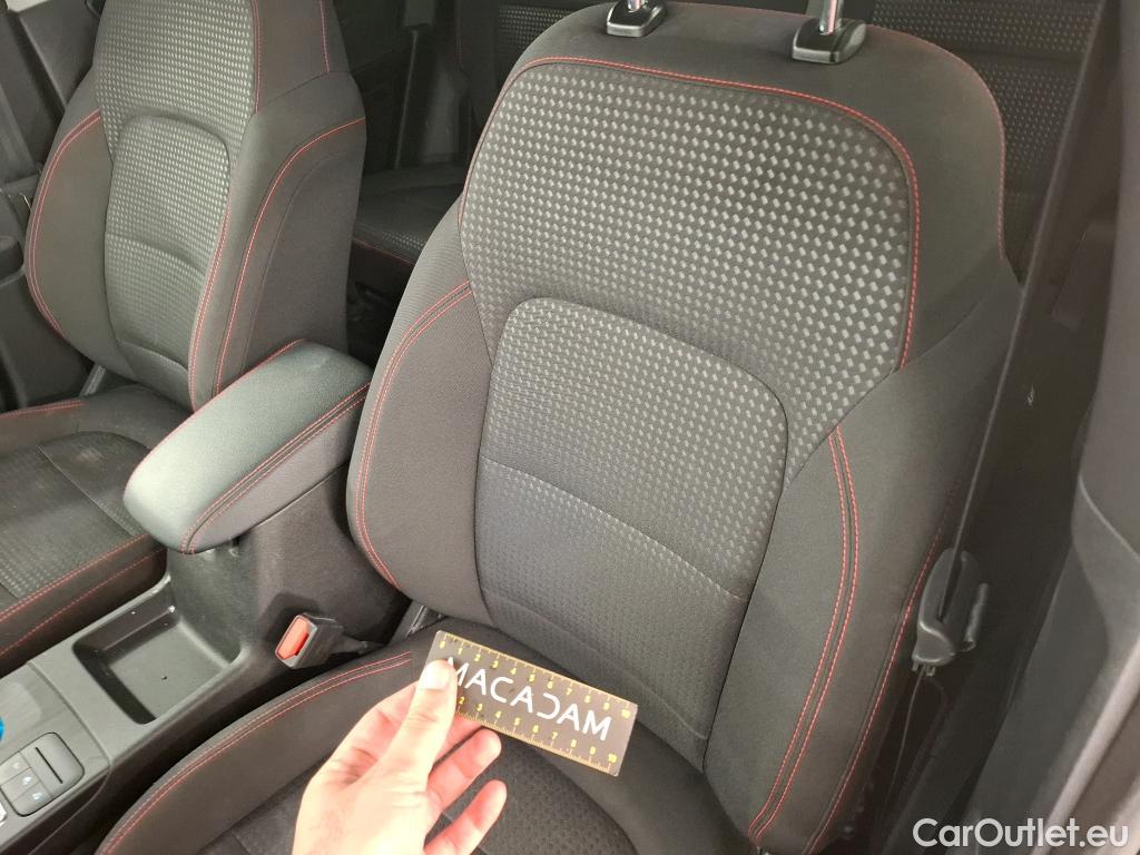  Ford  Kuga FORD  / 2019 / 5P / SUV 2.5 190 hybrid Flexifuel Pshift ST-Line #19