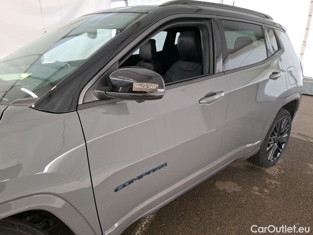  Jeep  Compass JEEP  / 2021 / 5P / SUV 1.3 TURBO T4 240 4XE S #1