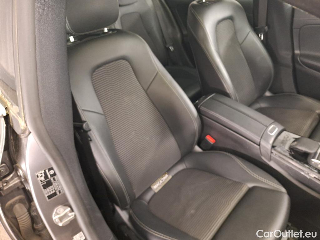  Mercedes  CLA-Klasse MERCEDES-BENZ CLA Shooting Brake / 2019 / 5P / Break CLA 180 d Business Line BA7 #10