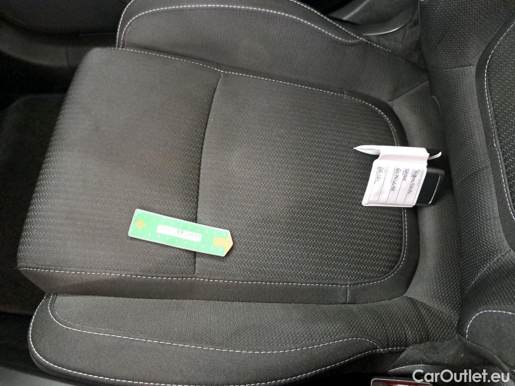  Renault  Megane  IV Grandtour Business 1.5 dCi 115CV BVM6 E6d #21