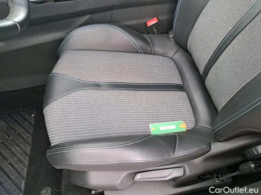  Peugeot  3008  Allure Pack 1.5 HDi 130CV BVA8 E6d #17