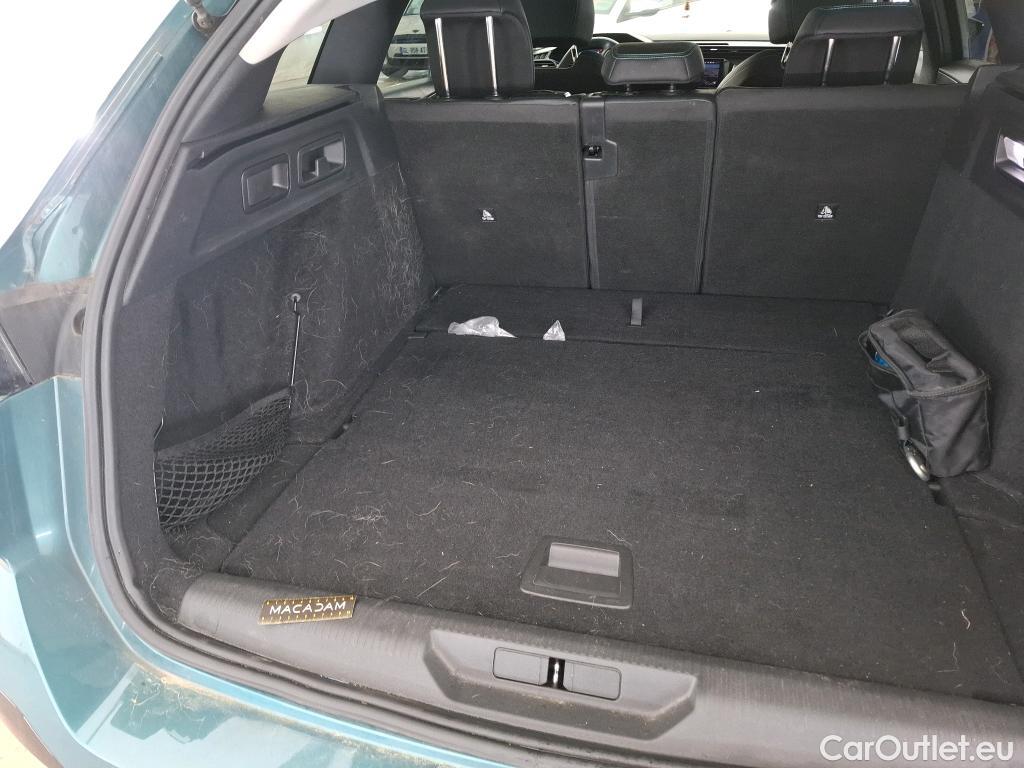  Peugeot  308 PEUGEOT  SW / 2021 / 5P / Break PureTech 130 S&S EAT 8 ALLURE #16