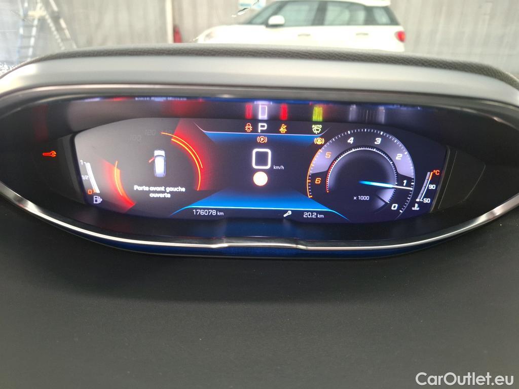  Peugeot  5008  Allure Pack 1.5 HDi 130CV BVA8 7 Sieges E6d #9