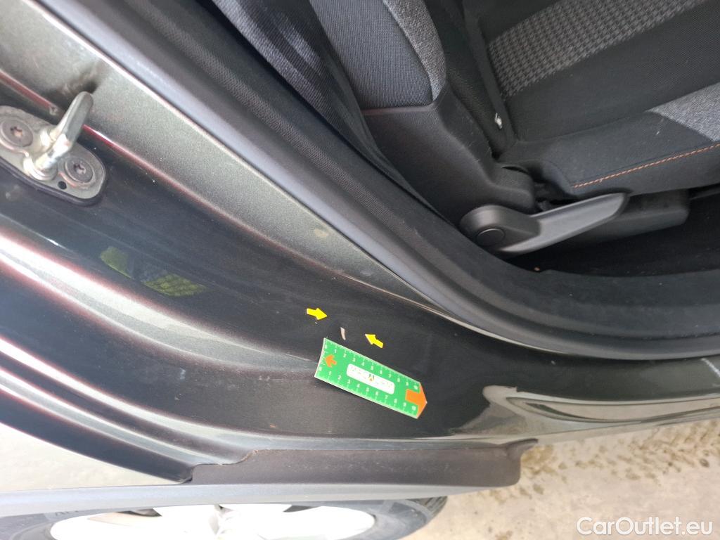  Peugeot  5008 PEUGEOT  / 2016 / 5P / SUV BlueHDi 130 S&S EAT8 ACTIVE BUSINESS #1
