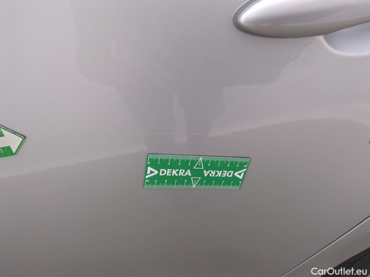  Land Rover  Discovery TOYOTA Corolla Touring Sports / 2018 / 5P / Break Hybride 180h Dynamic Business #12