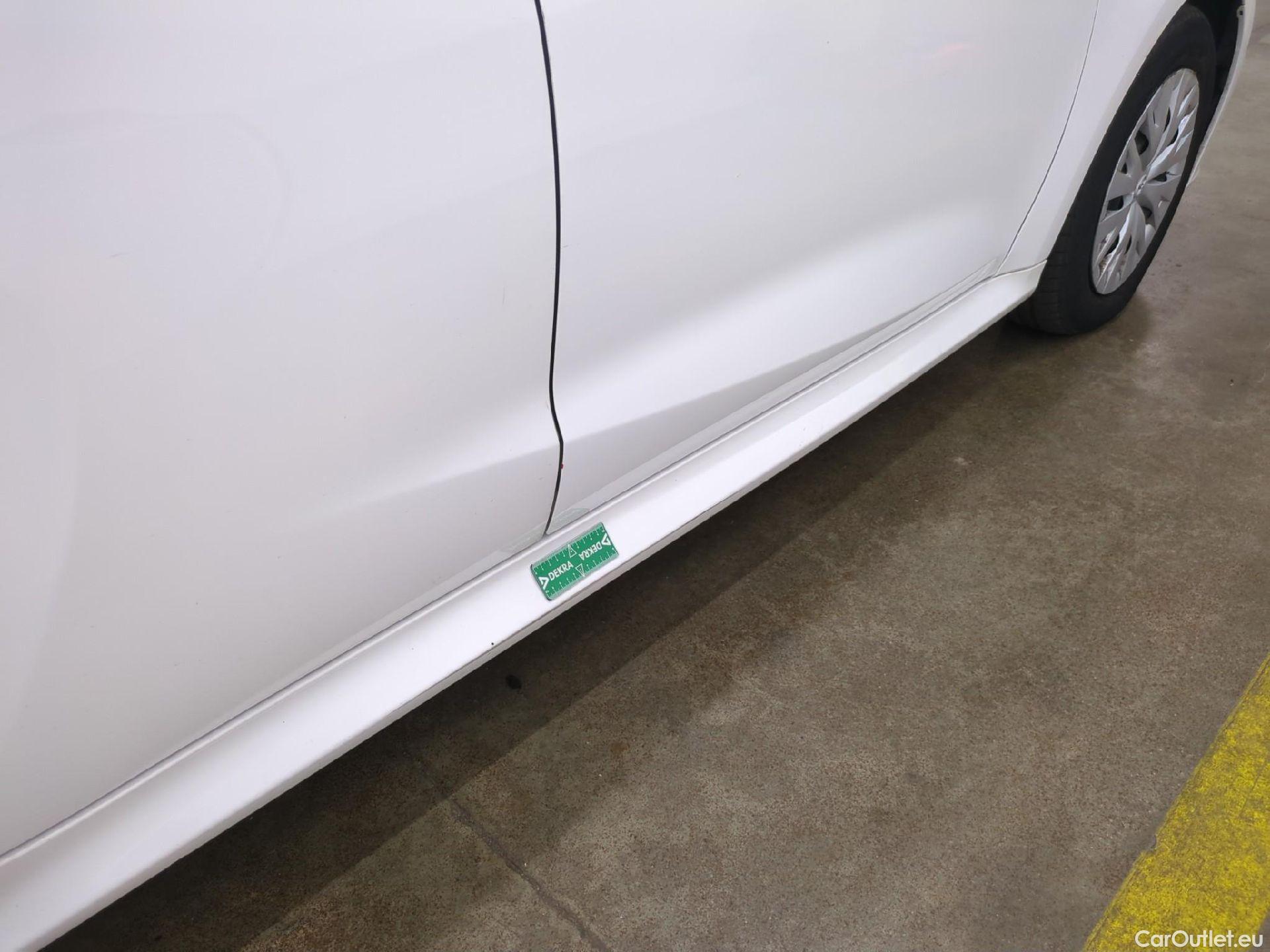  Toyota  Yaris TOYOTA  Hybride / 2019 / 5P / Berline Hybride 116h Dynamic Business Beyond Zer #27