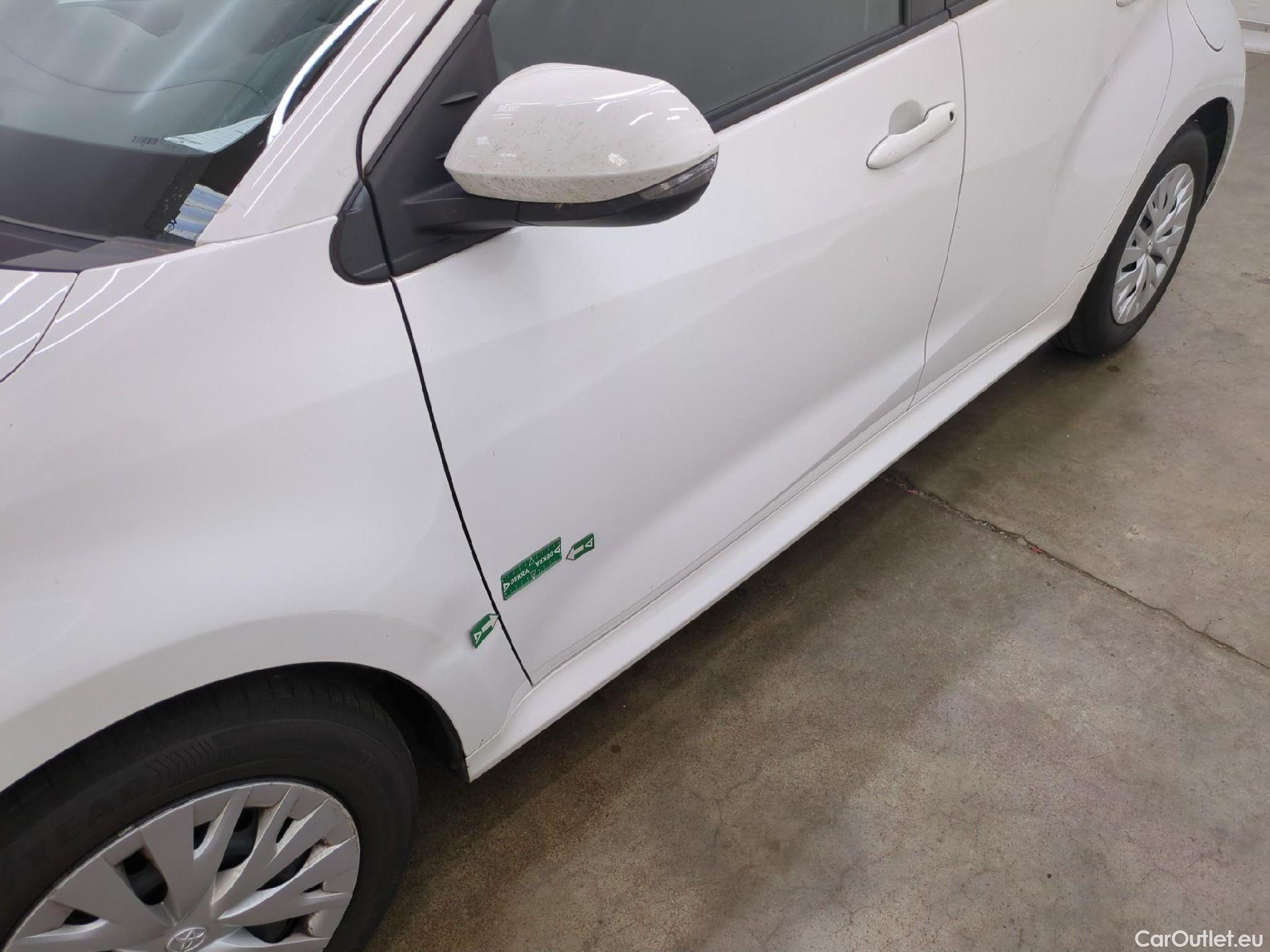  Toyota  Yaris TOYOTA  Hybride / 2019 / 5P / Berline Hybride 116h Dynamic Business Beyond Zer #47