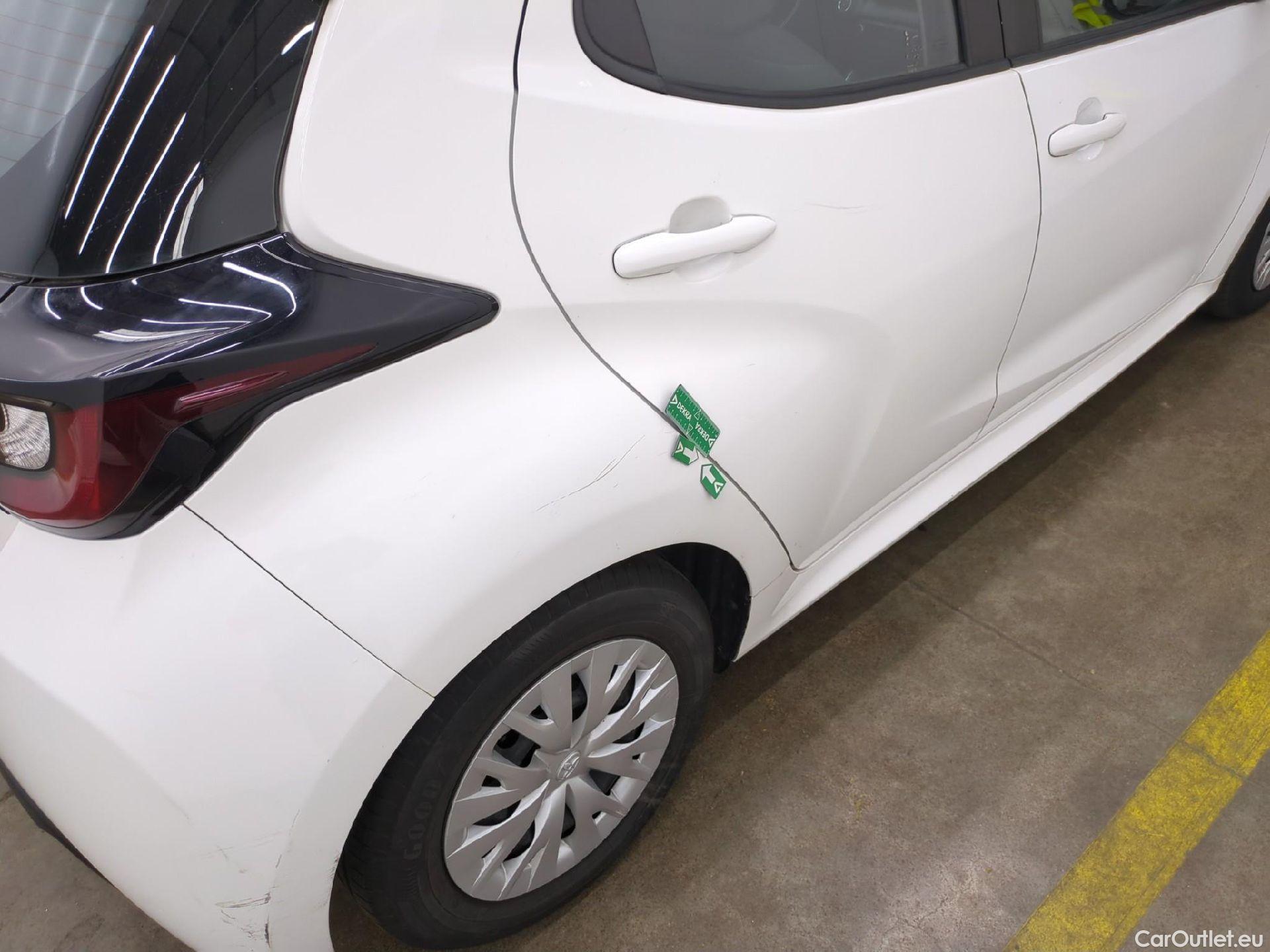  Toyota  Yaris TOYOTA  Hybride / 2019 / 5P / Berline Hybride 116h Dynamic Business Beyond Zer #20