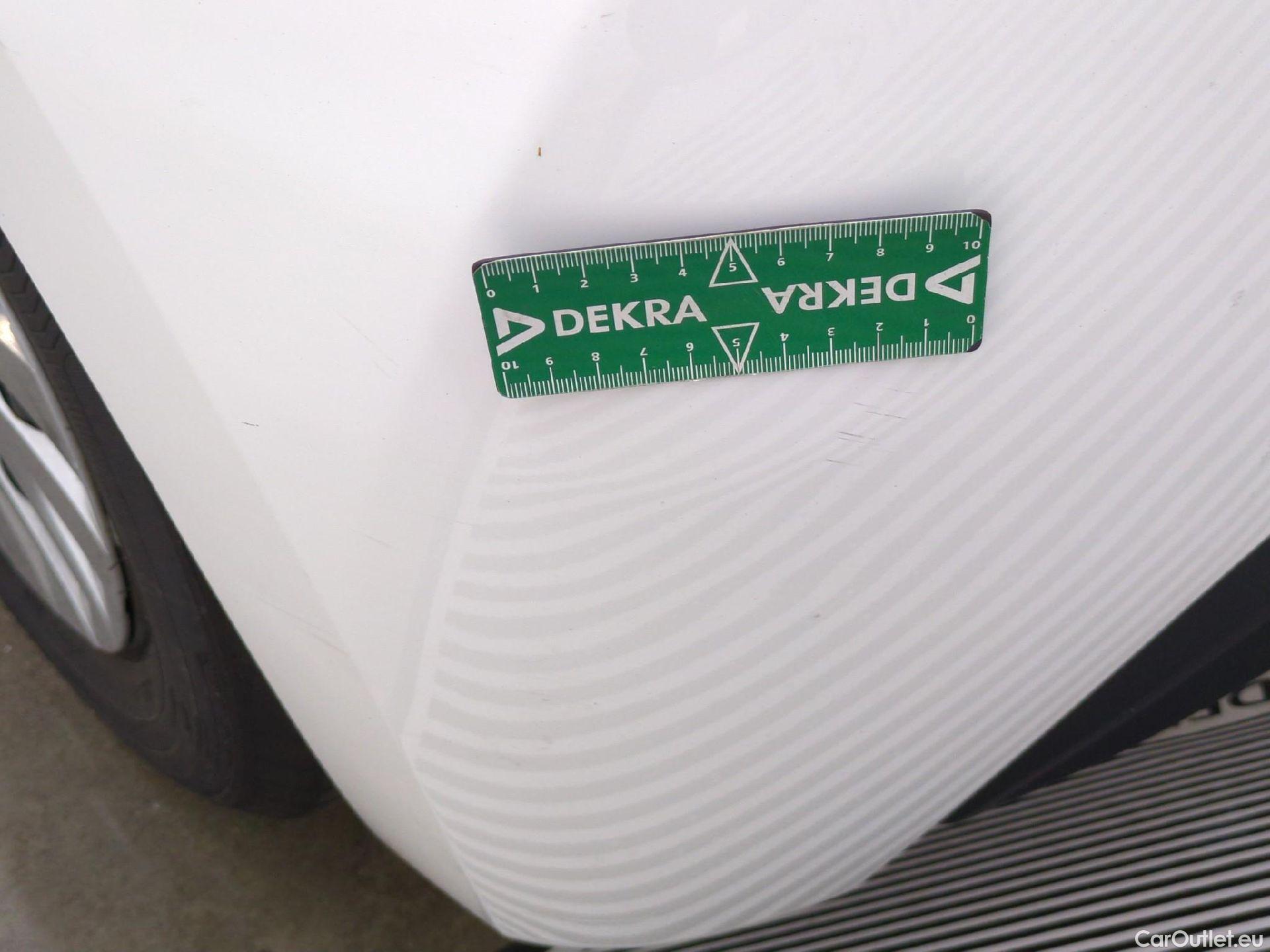  Toyota  Yaris TOYOTA  Hybride / 2019 / 5P / Berline Hybride 116h Dynamic Business Beyond Zer #59