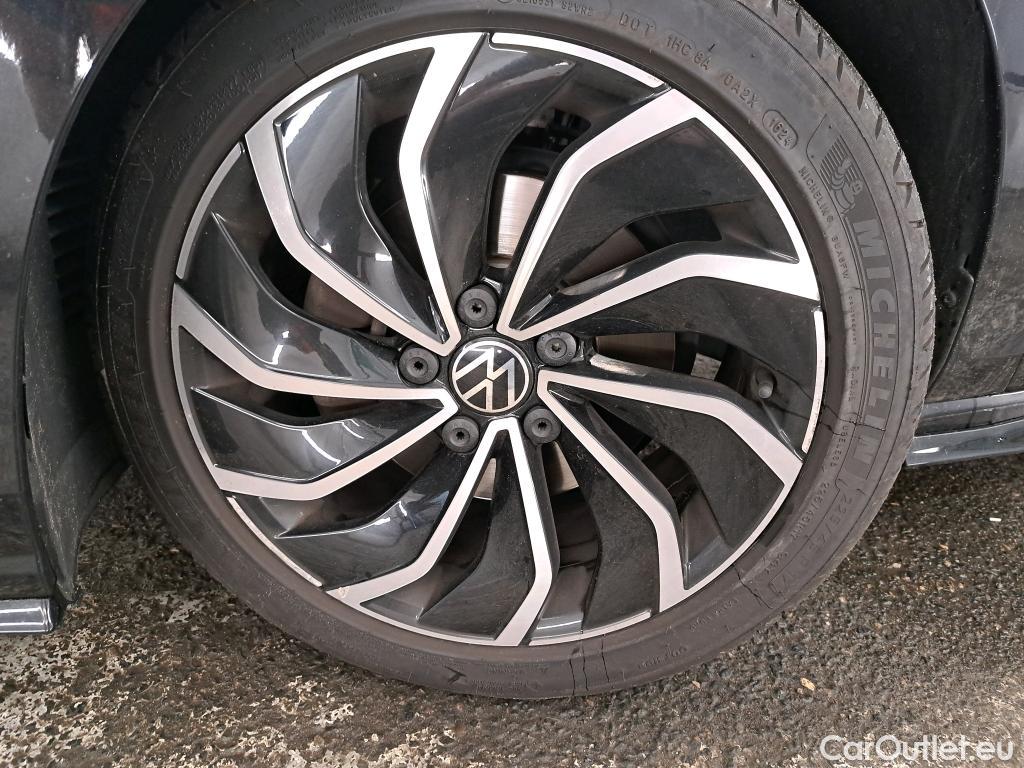  Volkswagen  Golf  VIII Berline R-Line 1st 2.0 TDI 150CV BVA7 E6d #5