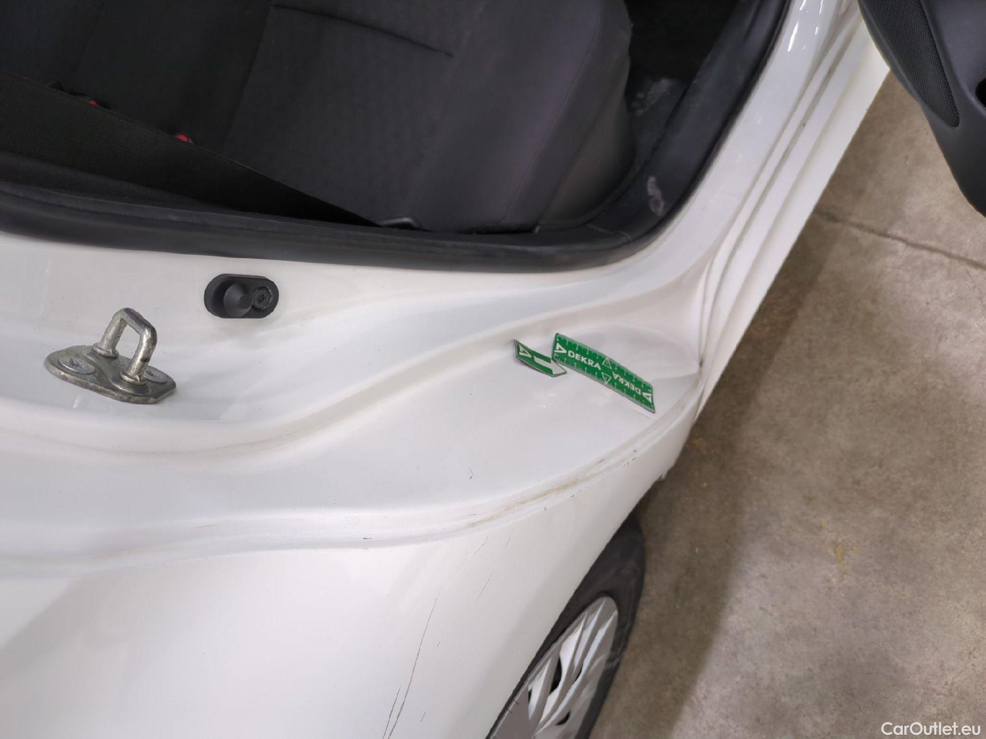  Toyota  Yaris TOYOTA  Hybride / 2019 / 5P / Berline Hybride 116h Dynamic Business Beyond Zer #26