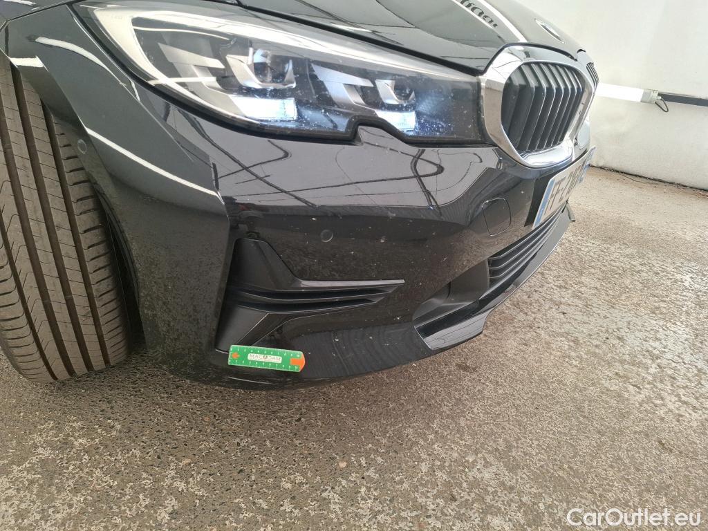  Bmw  Serie 3 BMW Série 3 Berline 4p Berline 320d 190ch Business Design BVA8 #5