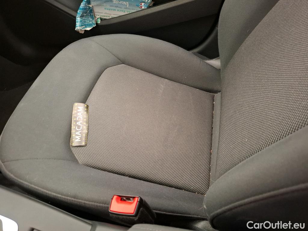  Audi  A3  Berline 35 TFSI 1.5 TFSI 150CV BVA7 E6dT #9