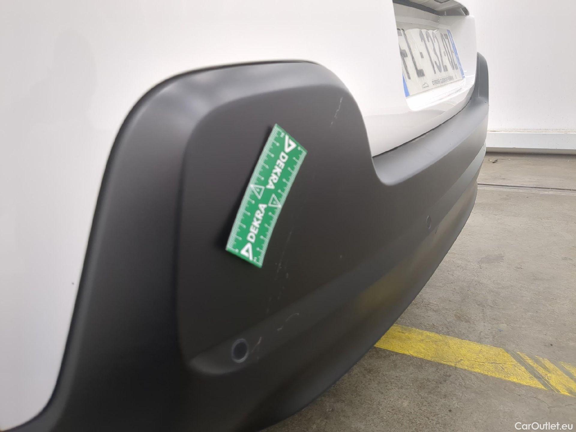  Citroen  C3 CITROEN  / 2016 / 5P / Berline PureTech 82 S&S BVM Feel Business #33