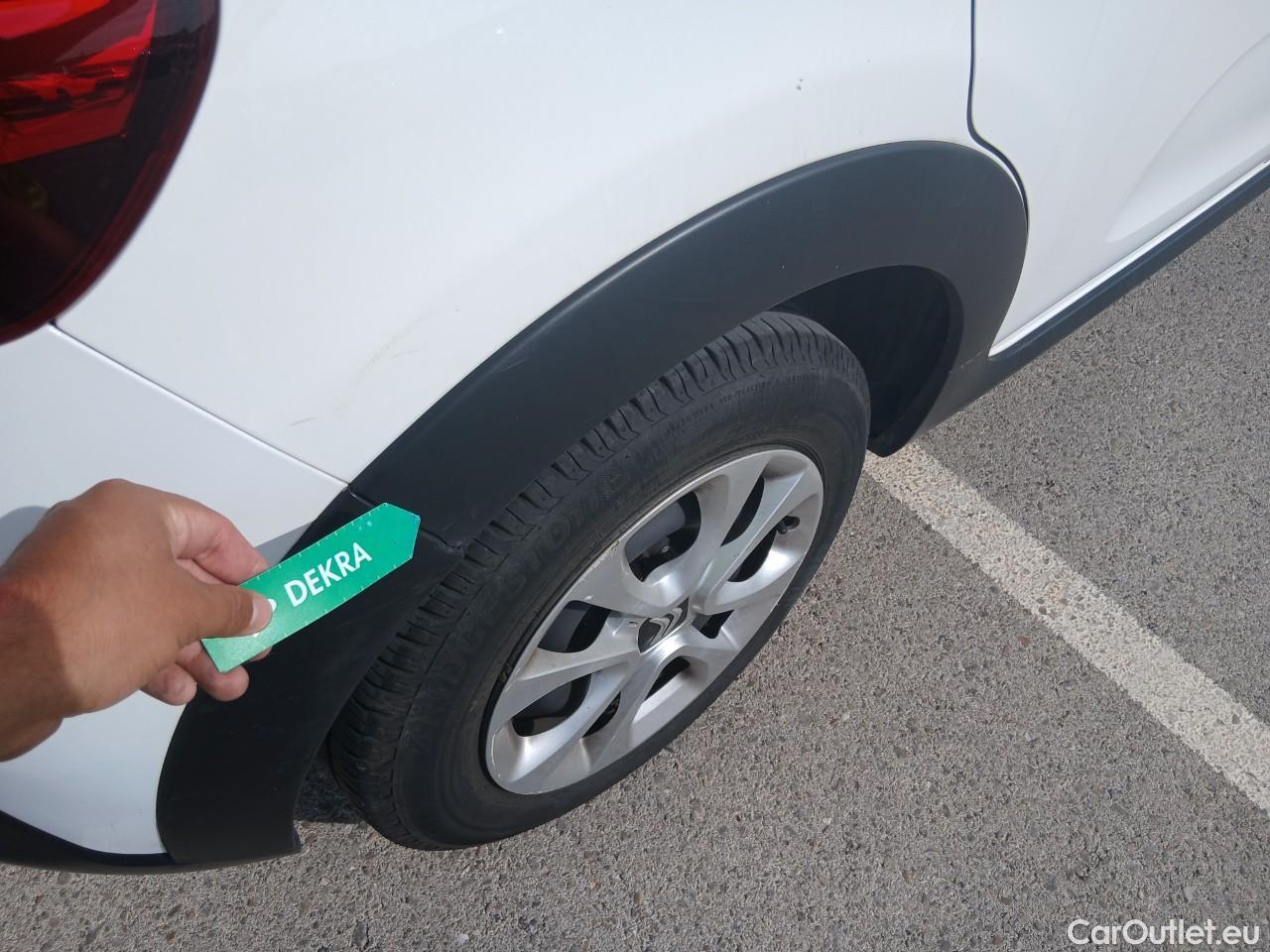  Citroen  C3  Live Pack 1.5 BlueHDi 100CV MT6 E6d #13