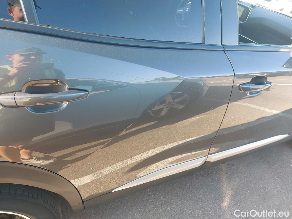  Peugeot  2008  Allure Pack 1.2 PureTech 130CV AT8 E6d #18
