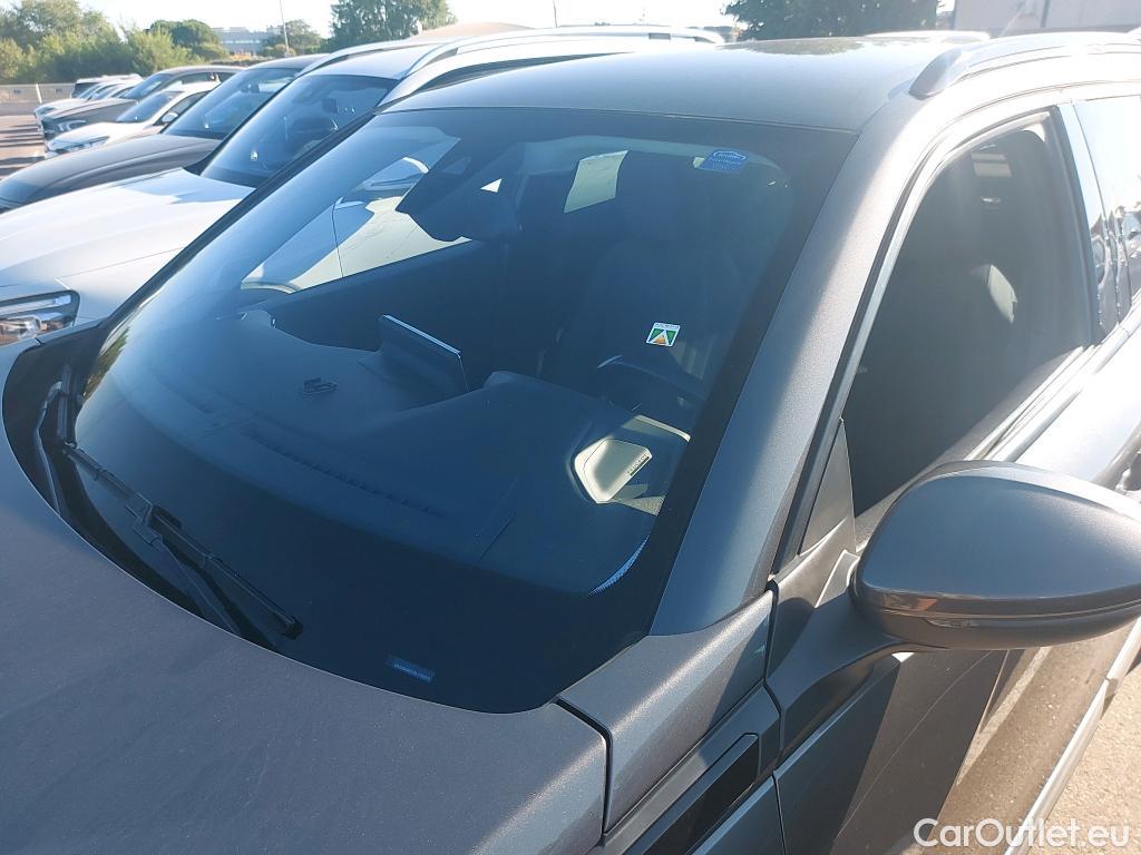 Peugeot  2008  Allure Pack 1.2 PureTech 130CV AT8 E6d #1