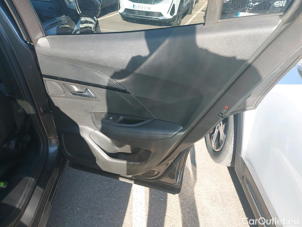 Peugeot  2008  Allure Pack 1.2 PureTech 130CV AT8 E6d #14