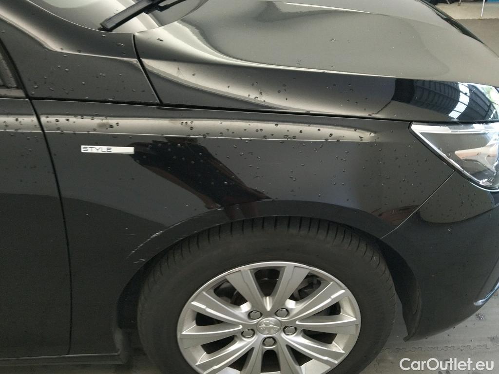  Peugeot  308  SW Style 1.5 HDi 100CV MT6 E6dT #17