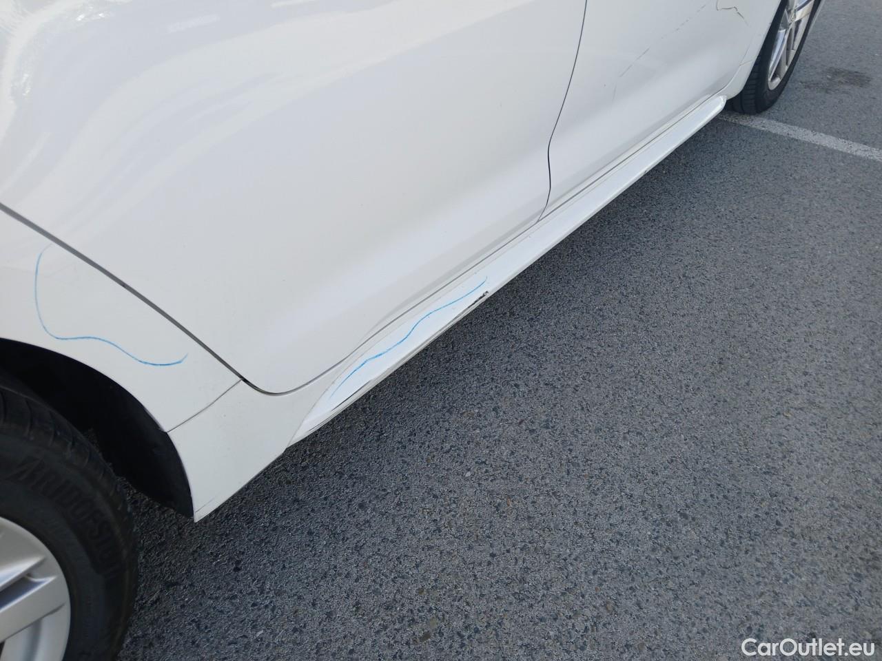  Toyota  Corolla TOYOTA  / 2019 / 5P / familiar 1.8 125H ACTIVE TECH E-CVT TOU SPORT #25