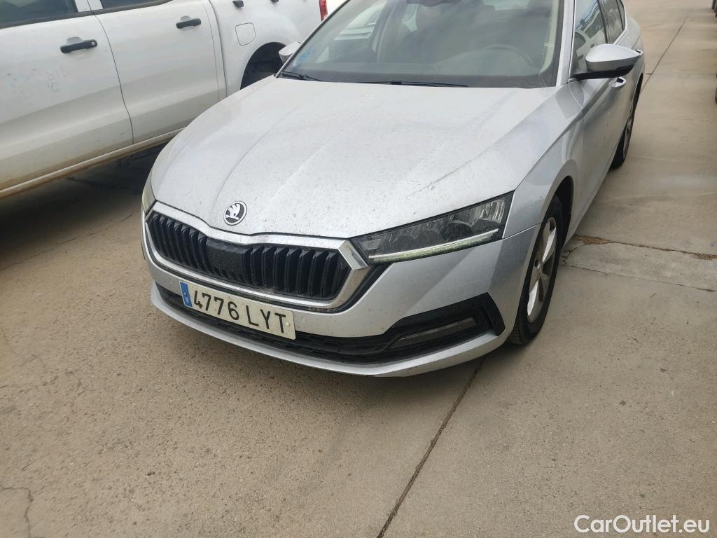  Skoda  Octavia  Berlina Ambition 2.0 TDI 115CV MT6 E6d #5