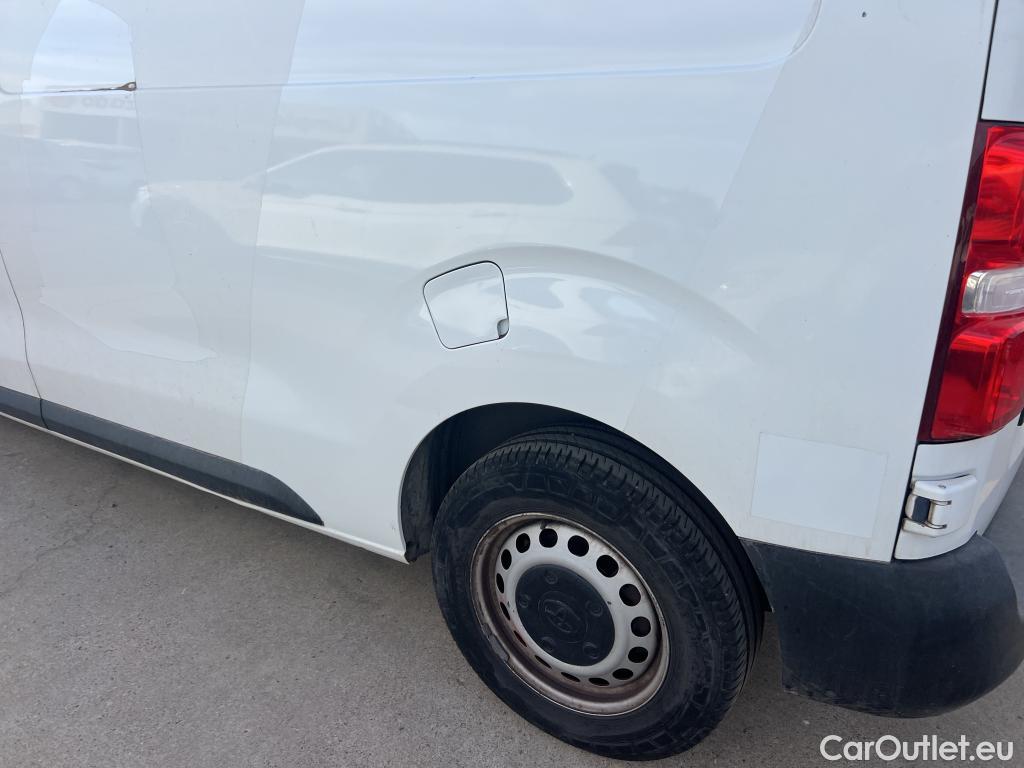  Toyota  Proace TOYOTA  / 2016 / 4P / furgón FU. MEDIO (L1) 2.0D 90kW COMFORT CARGA + #9