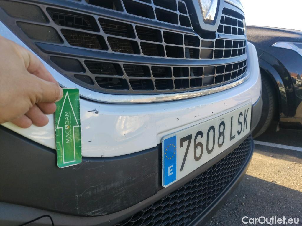  Renault  Trafic RENAULT  / 2019 / 4P / furgón Furgón 27 L1H1 Energy BluedCi 88 kW #48