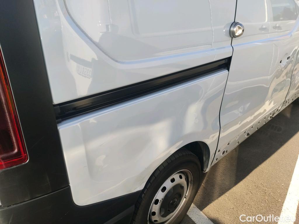  Renault  Trafic RENAULT  / 2019 / 4P / furgón Furgón 27 L1H1 Energy BluedCi 88 kW #13
