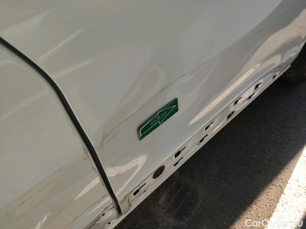  Renault  Trafic RENAULT  / 2019 / 4P / furgón Furgón 27 L1H1 Energy BluedCi 88 kW #27