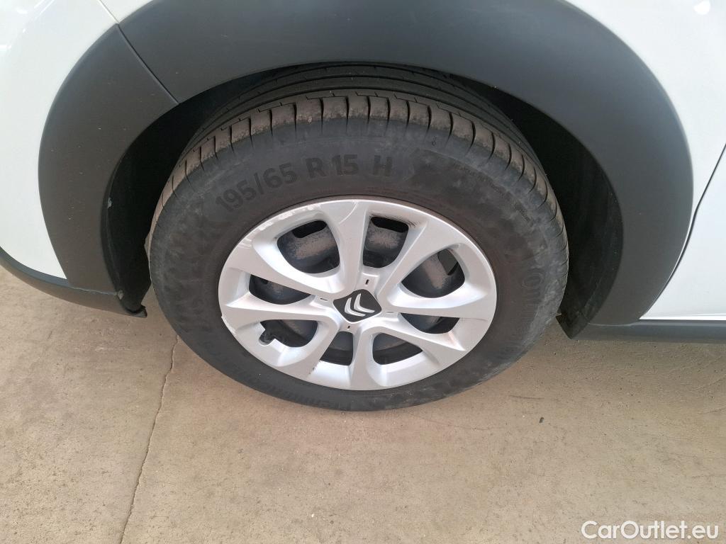  Citroen  C3  Société Feel 1.2 PureTech 80CV BVM5 E6d #4
