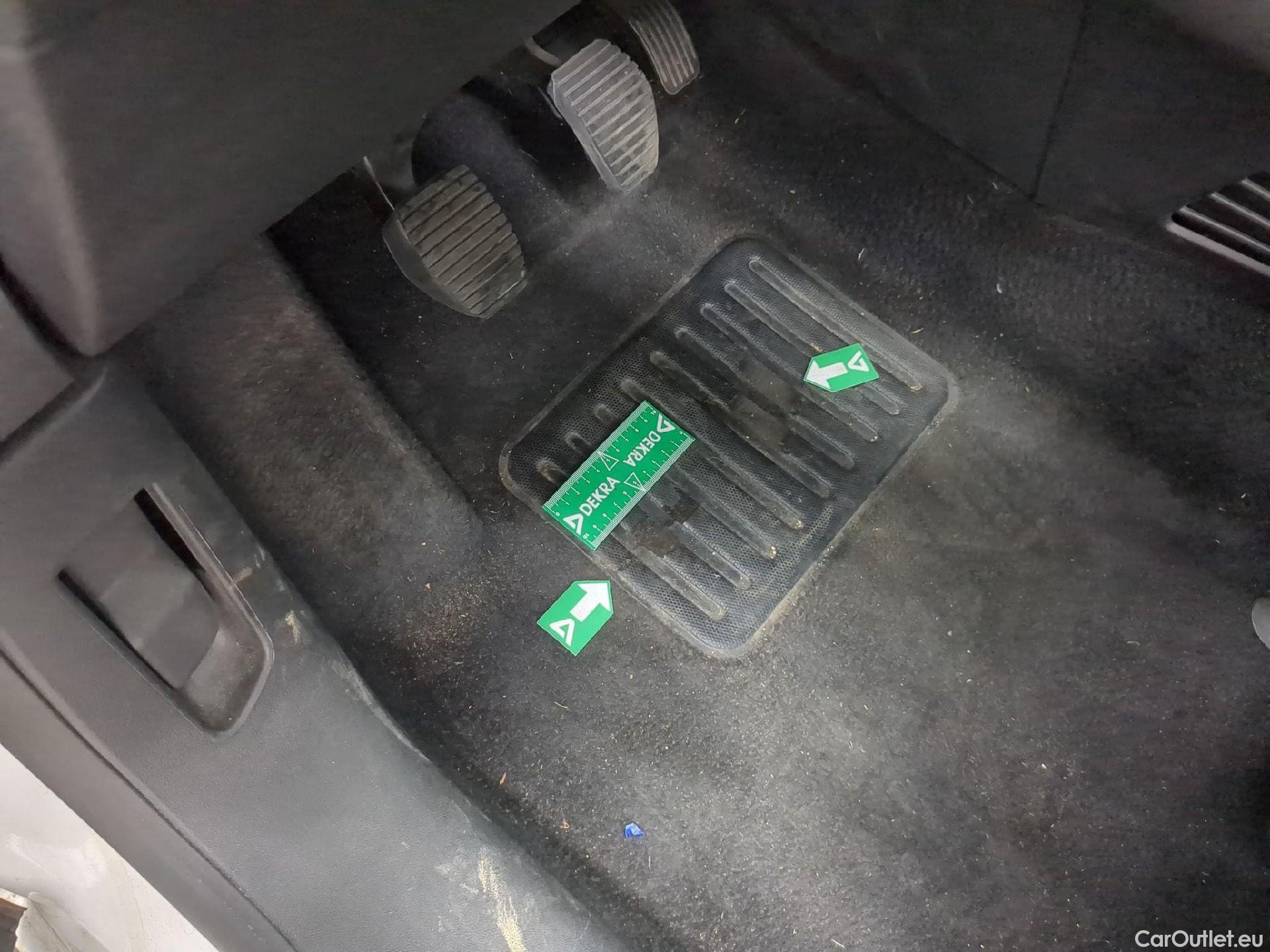  Citroen  C3  Société Feel Nav 1.2 PureTech 80CV BVM5 E6 #42