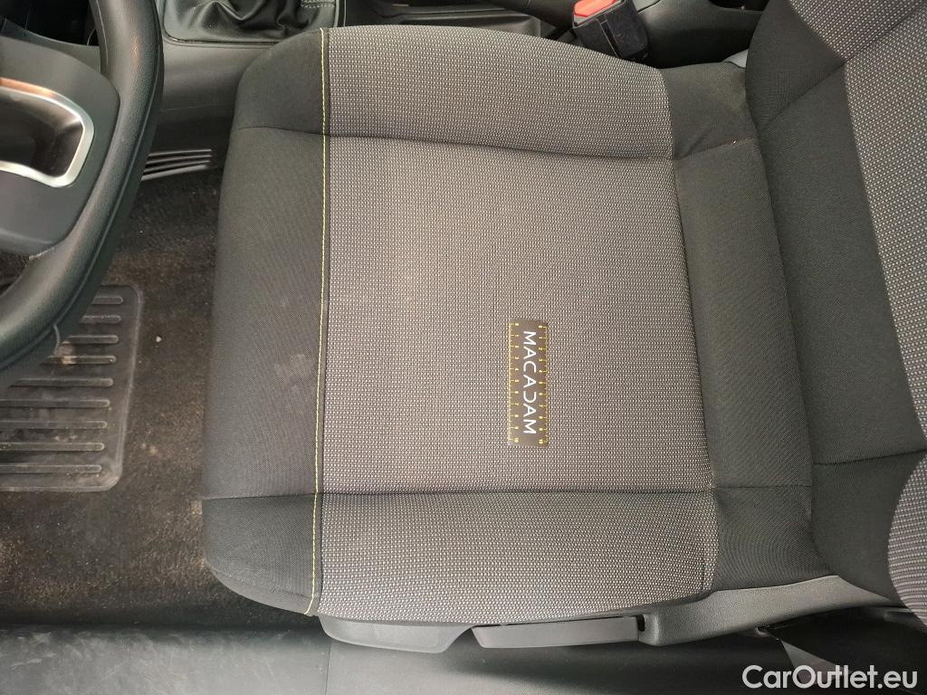  Citroen  C3  Société Feel 1.2 PureTech 80CV BVM5 E6d #12