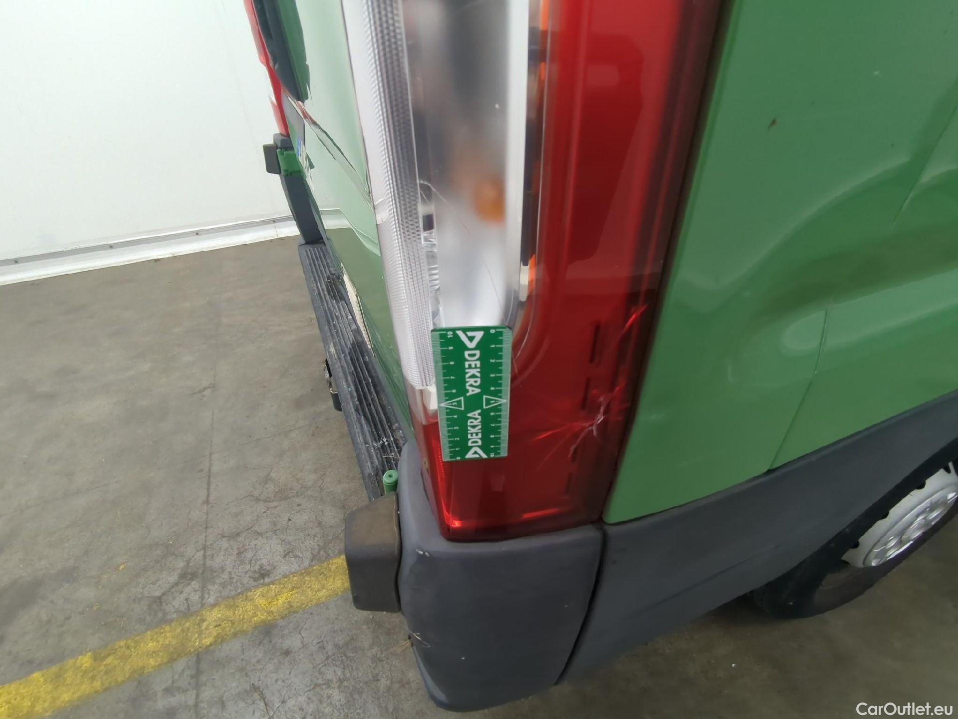  Citroen  Jumper CITROEN  VU 4p Fourgon 33 L2H2 BlueHDi 130 BVM6 Club #19